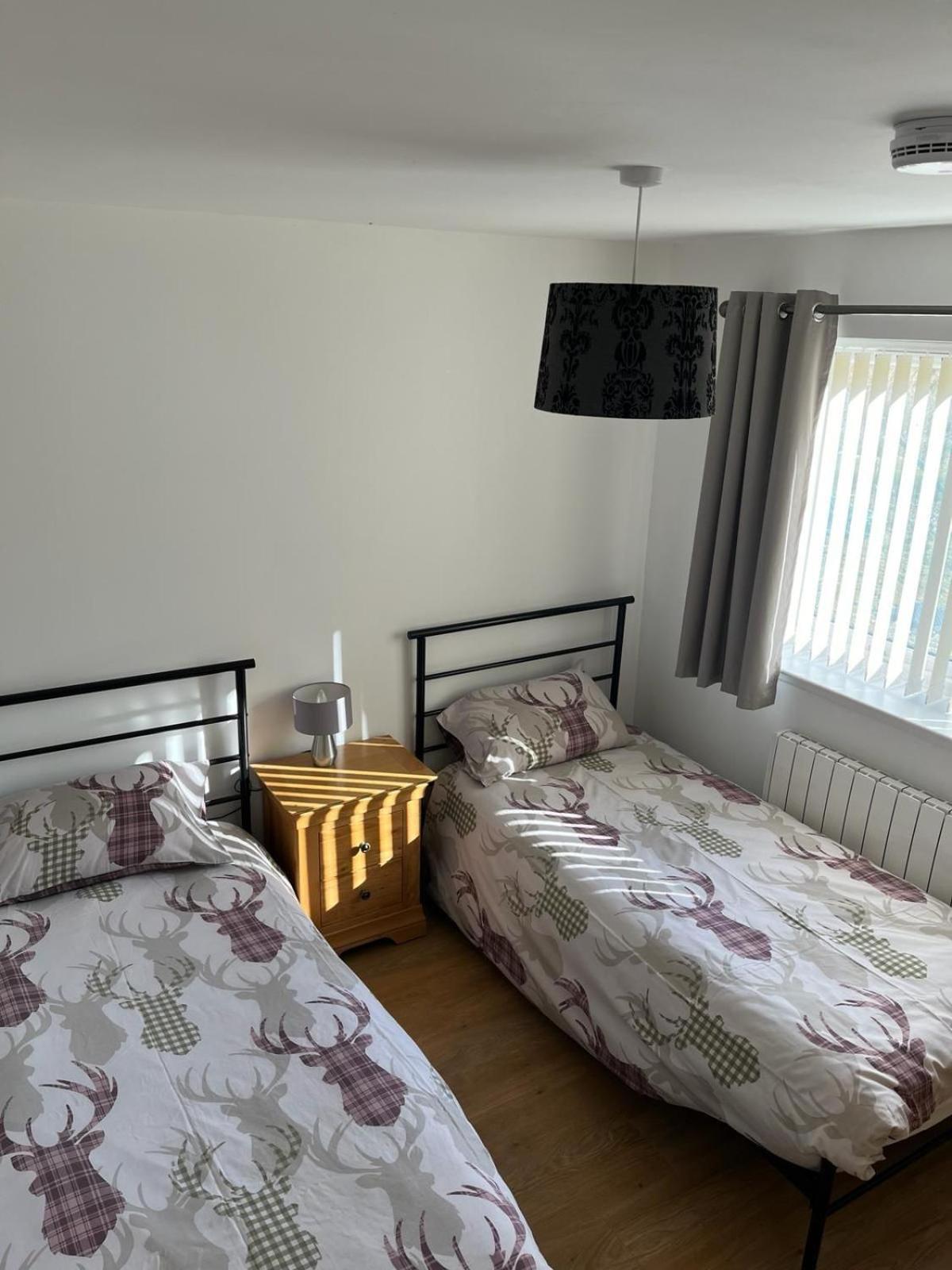 Highland Holiday Lets Lairg Exterior foto